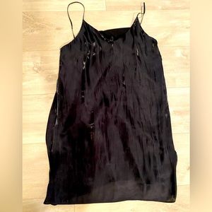 Aritzia super cute silk dress